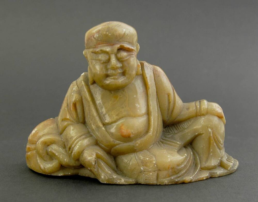Specksteinfigur: wohl Glücksgott Budai
