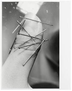 Der Daumen der Strafe