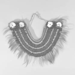 Brustschmuck