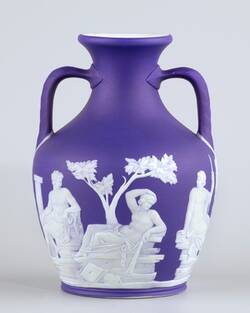 Die Portlandvase und Black Basalt