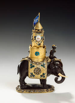 Elefant mit Turm und Reiter